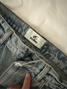 Men's Light Wash Blue Jeans